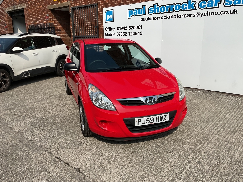 Hyundai I20 Hatchback 1.2 Classic Red