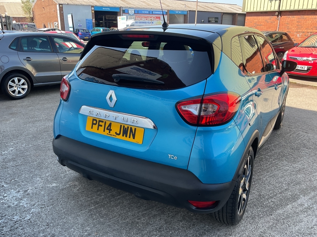 Renault Captur Hatchback 0.9 Dynamique S Medianav Energy Tce S S Black #4