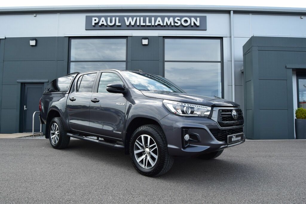 Toyota HILUX 2.4 D-4d Invincible X Pickup Double Cab Grey