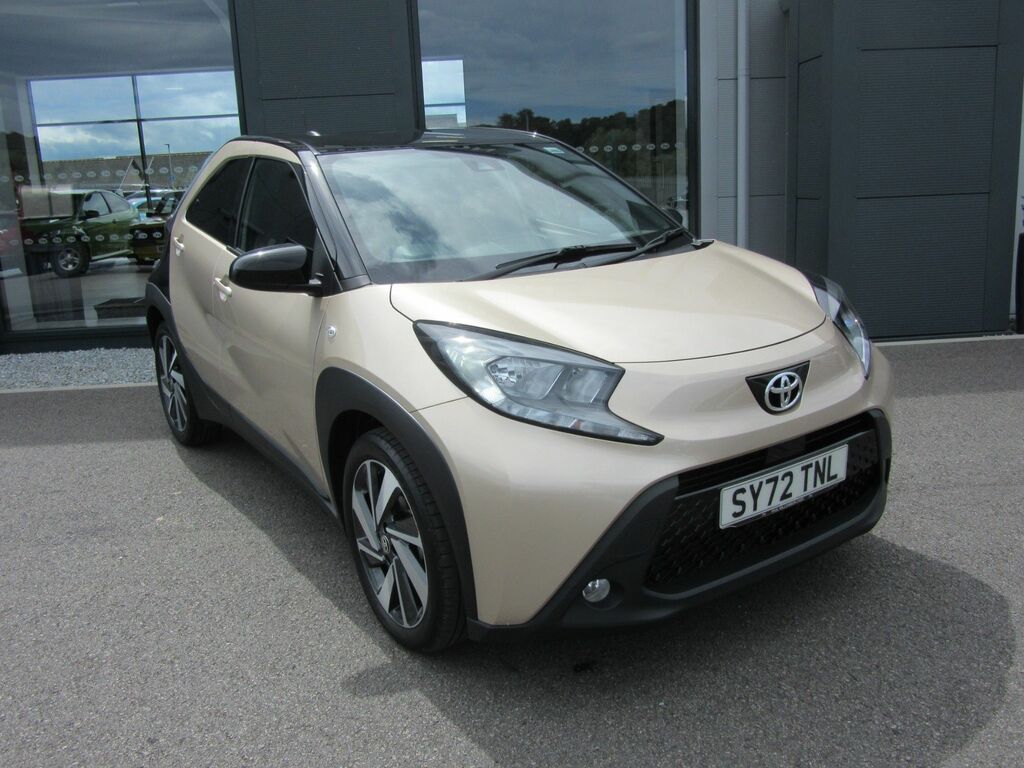 Toyota Aygo X 1.0 Vvt-i Edge Hatchback X-shift Euro 6 Beige