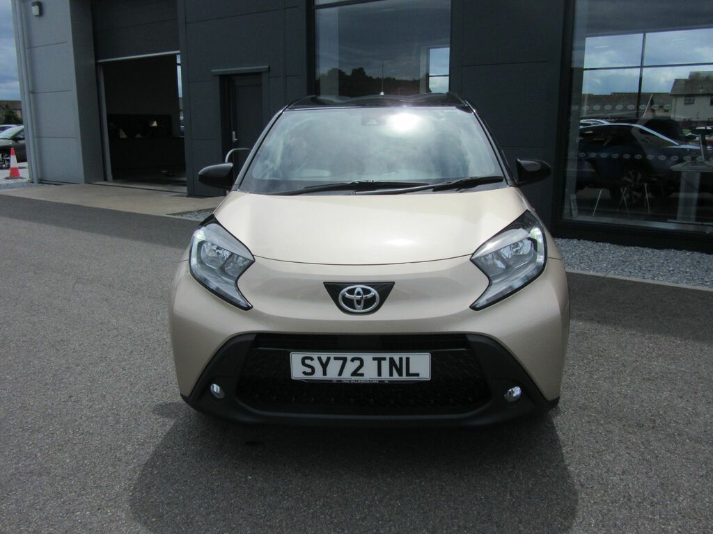 Toyota Aygo X 1.0 Vvt-i Edge Hatchback X-shift Euro 6 Beige #2