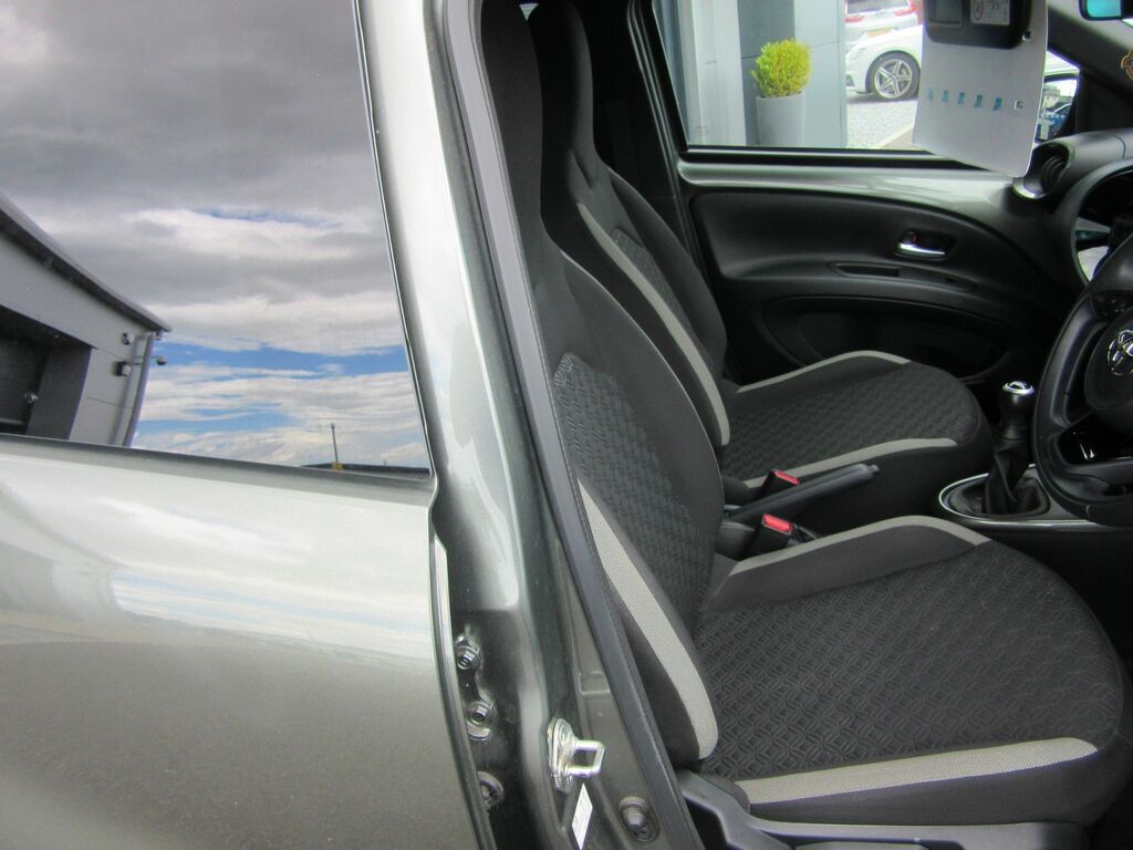 Toyota Aygo X 1.0 Vvt-i Edge Blue #7