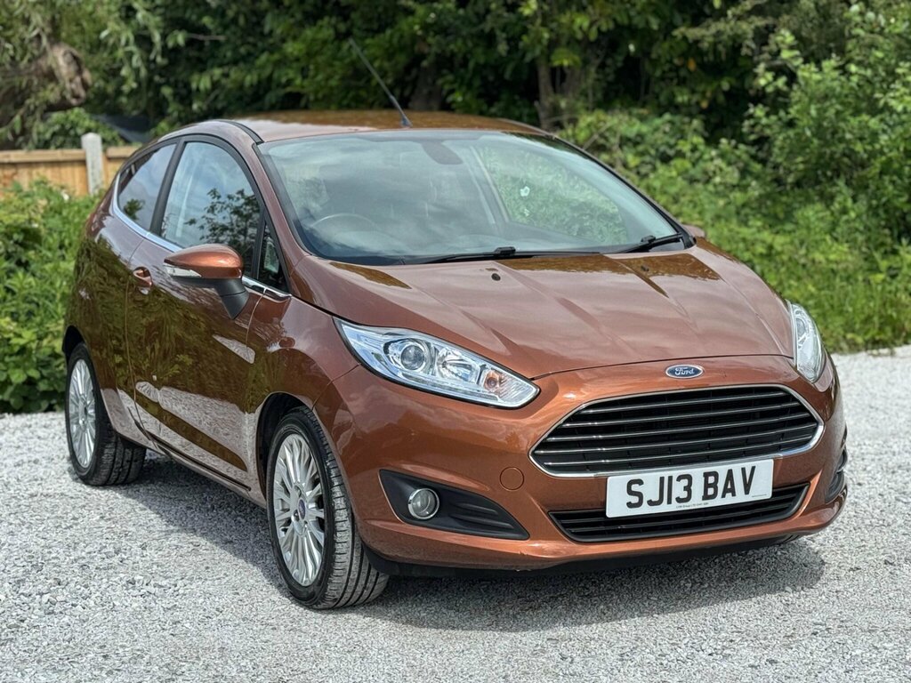 Ford Fiesta 1.6 Titanium Powershift Euro 5 SJ13BAV Yellow #4