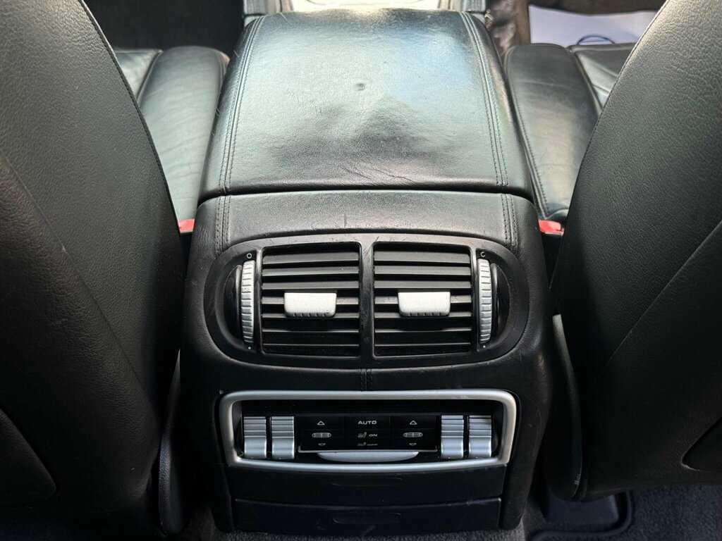Porsche Cayenne Tiptronic S Estate Black #40