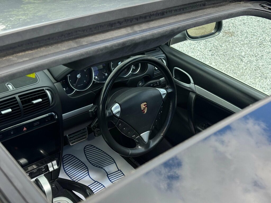 Porsche Cayenne Tiptronic S Estate Black #23