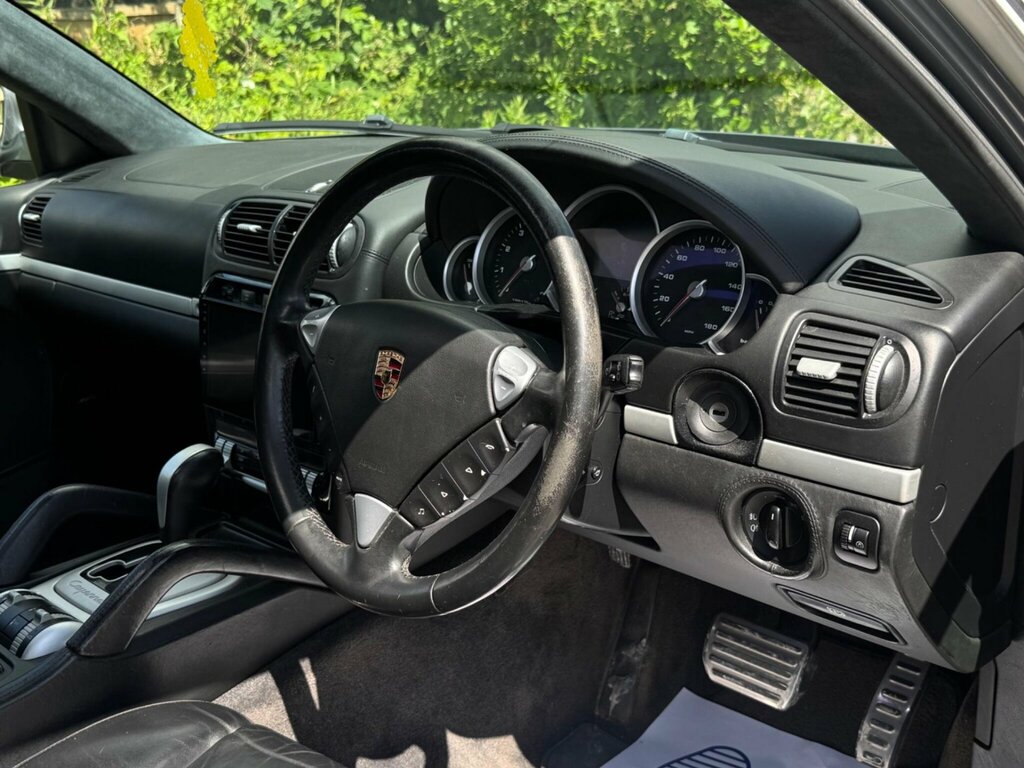 Porsche Cayenne Tiptronic S Estate Black #18
