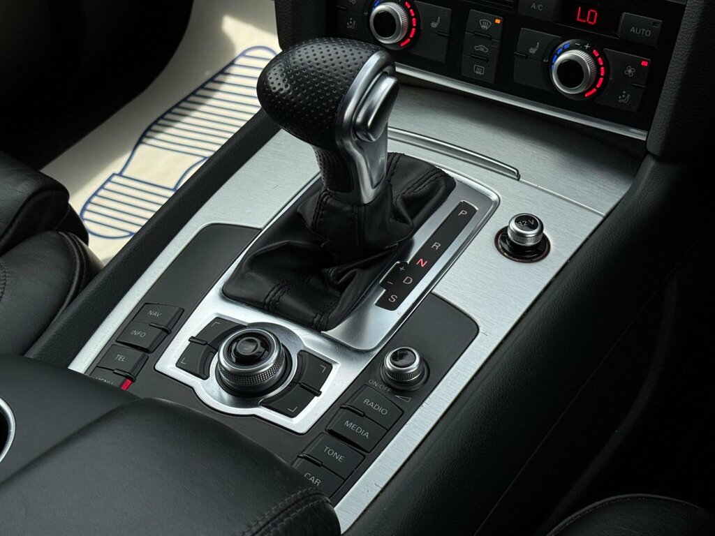 Audi Q7 3.0 Tdi Quattro S Line Ss 204 Bhp Black #21