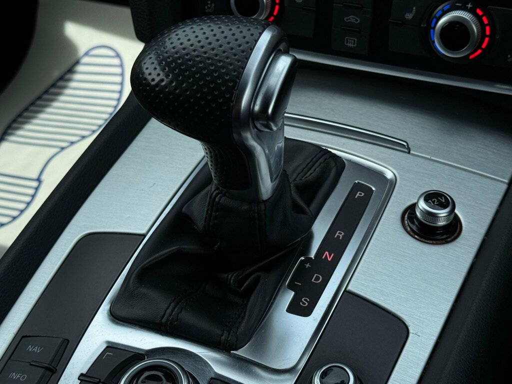 Audi Q7 3.0 Tdi Quattro S Line Ss 204 Bhp Black #22