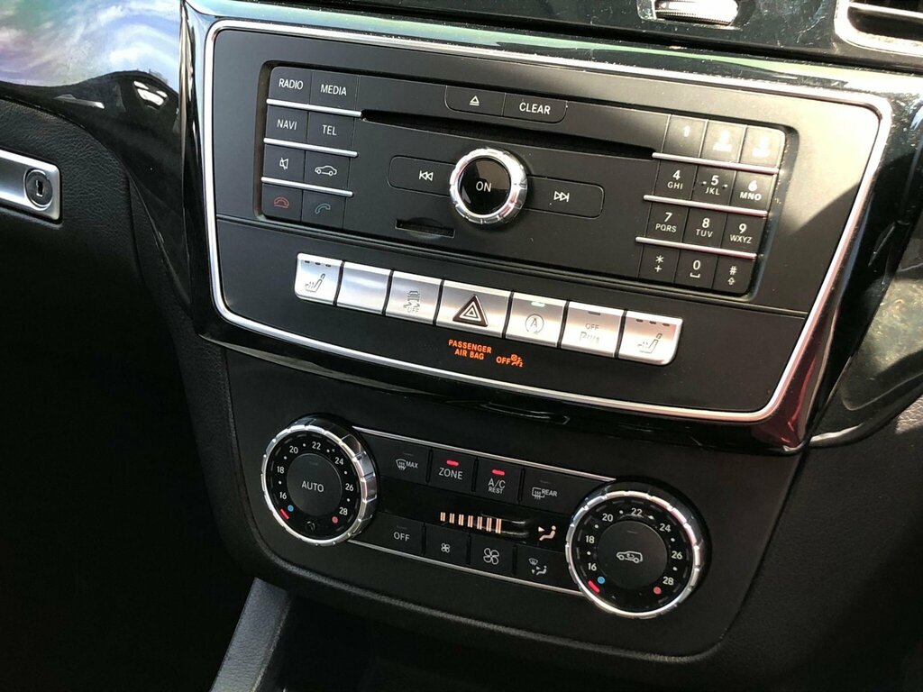 Mercedes-Benz GLE Coupe 3L Amg Line Grey #38