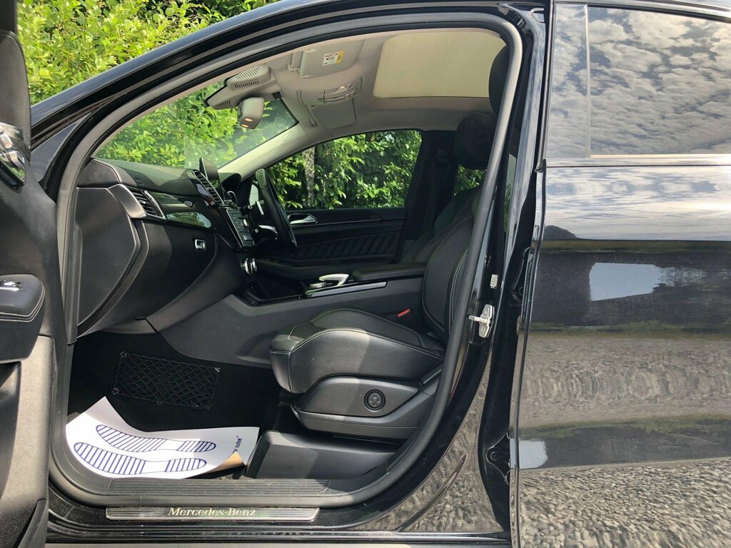 Mercedes-Benz GLE Coupe 3L Amg Line Grey #49