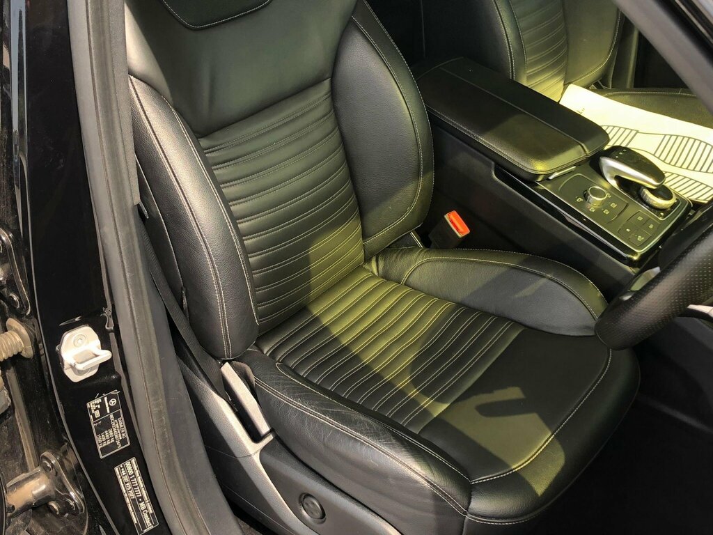 Mercedes-Benz GLE Coupe 3L Amg Line Grey #21