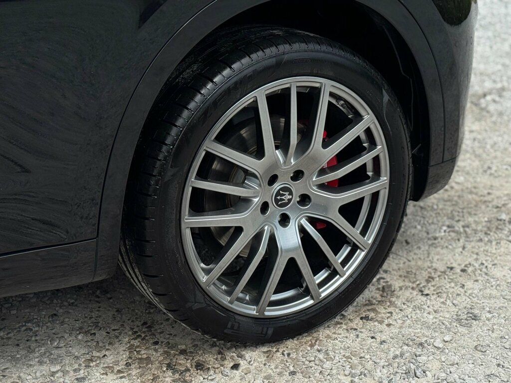 Maserati Levante 3.0 D V6 271 Bhp White #93