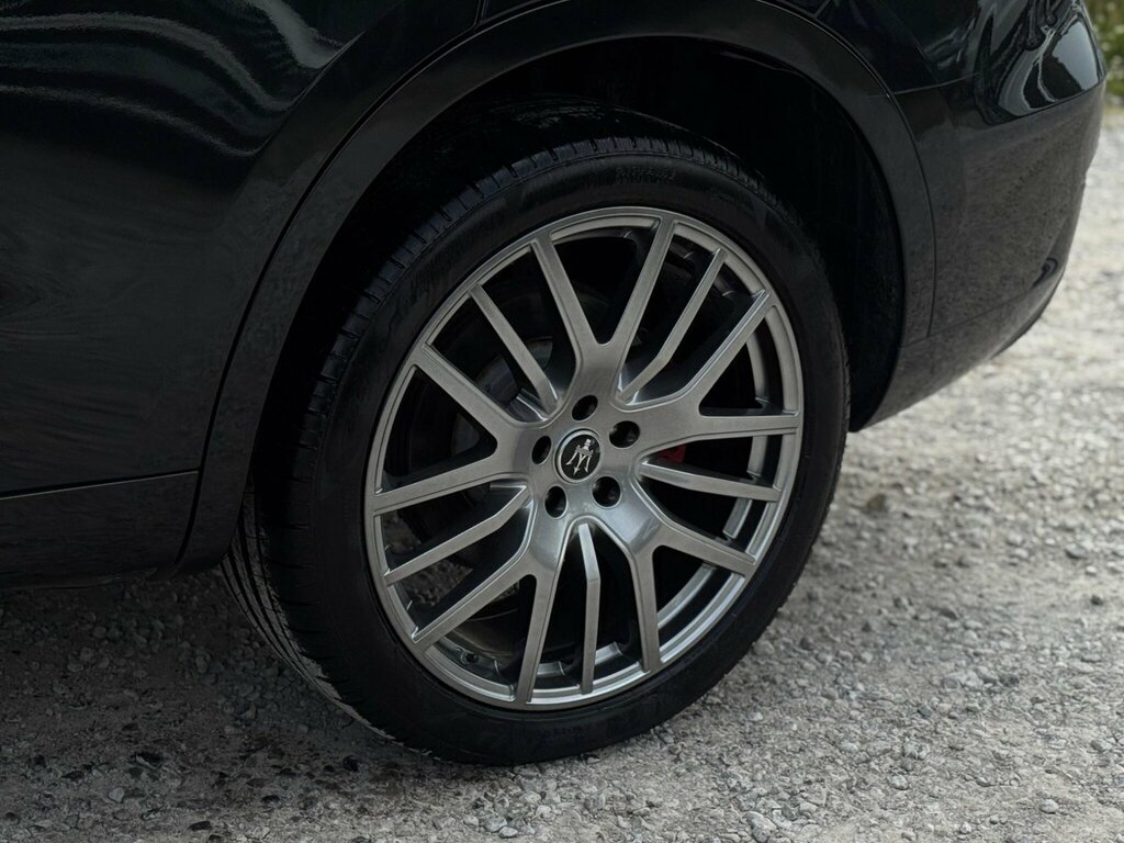Maserati Levante 3.0 D V6 271 Bhp White #96