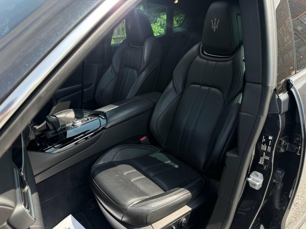 Maserati Levante 3.0 D V6 271 Bhp White #20