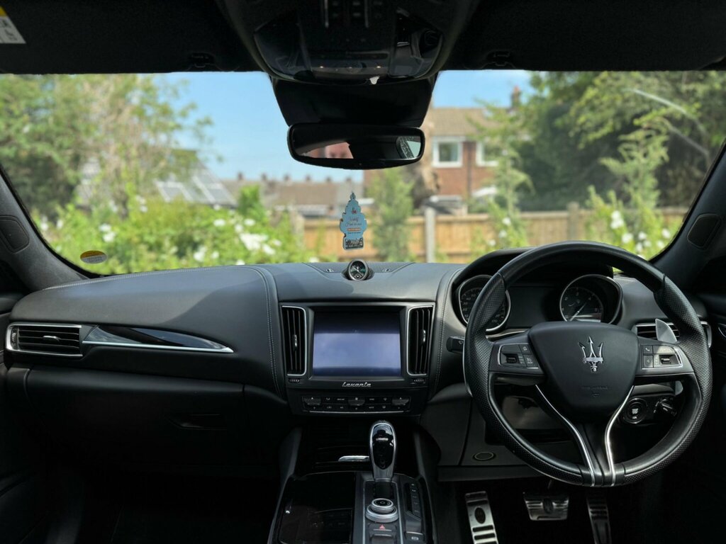 Maserati Levante 3.0 D V6 271 Bhp White #14