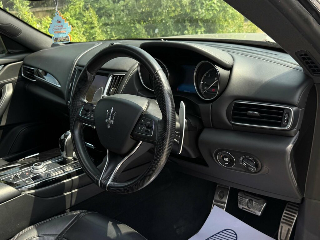 Maserati Levante 3.0 D V6 271 Bhp White #12