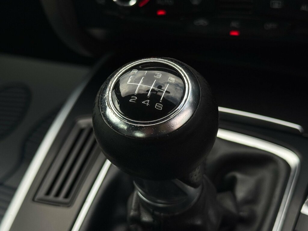 Audi A4 A4 Se Tfsi White #46