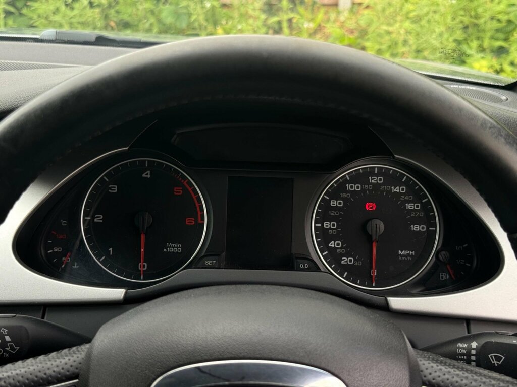 Audi A4 A4 Se Tfsi White #30
