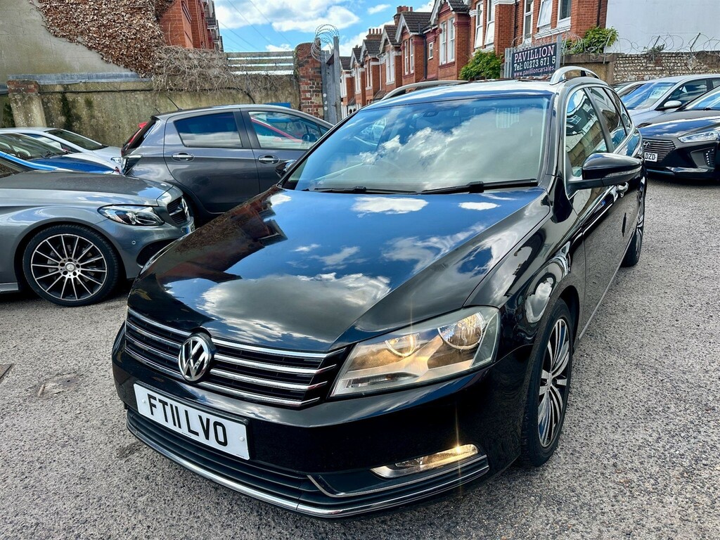 Volkswagen Passat Estate FT11LVO Black #3