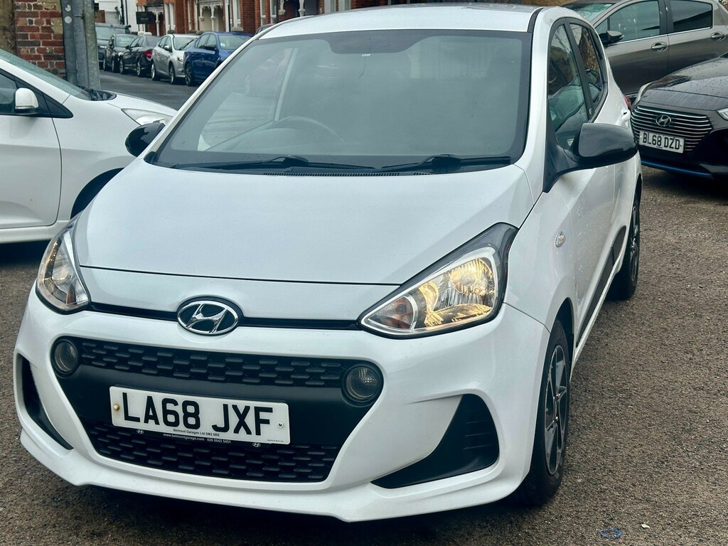 Hyundai I10 Hatchback LA68JXF White #3