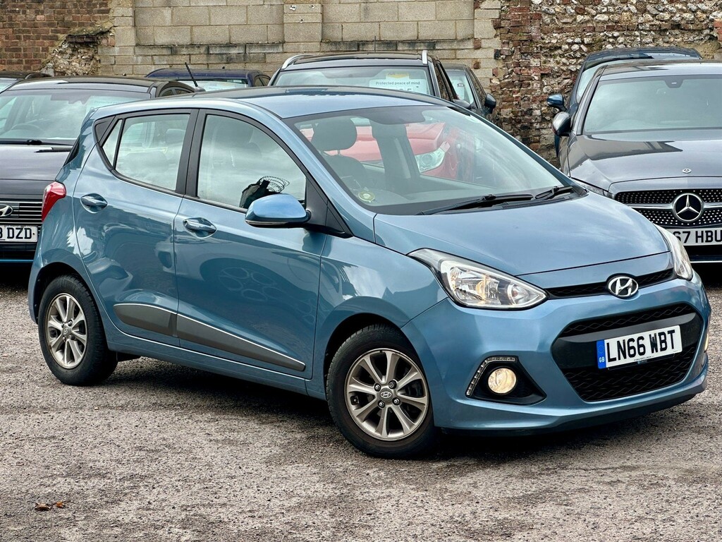 Hyundai I10 Hatchback Blue