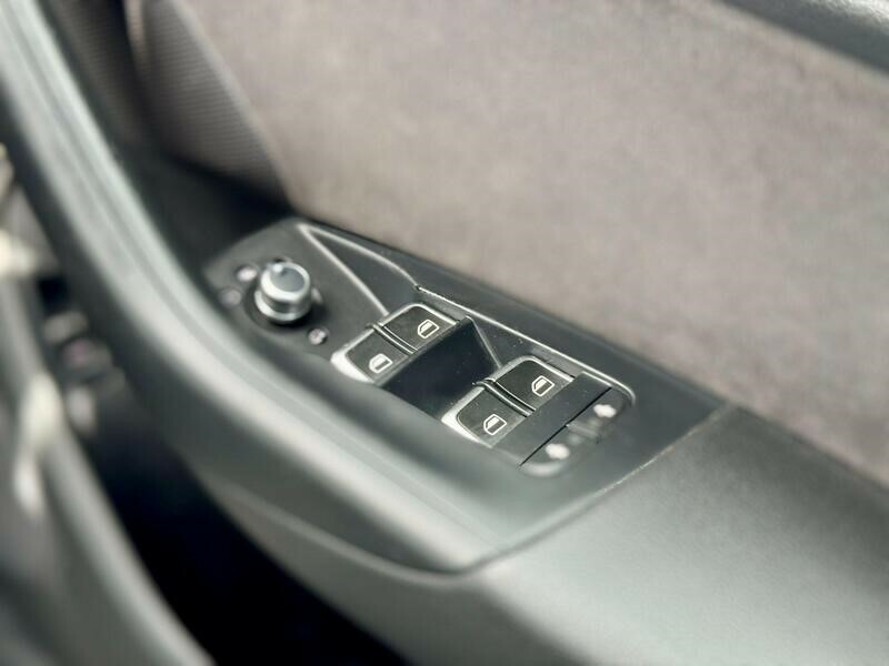 Audi Q3 2L S Line Plus Grey #15