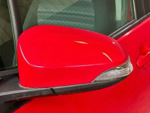 Toyota Yaris Icon Red #44