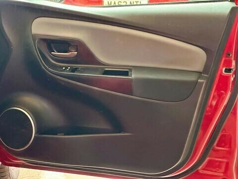 Toyota Yaris Icon Red #26