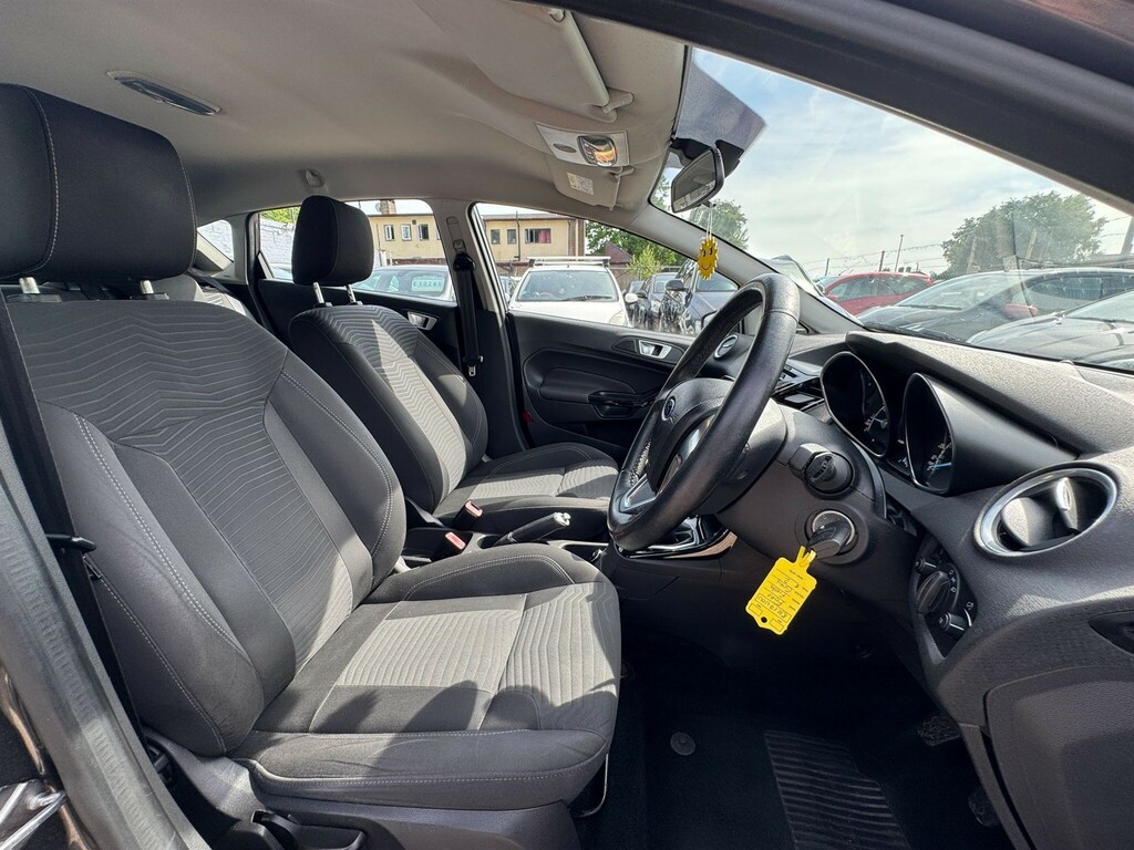 Ford Fiesta 1.0 Ecoboost Titanium Red #25