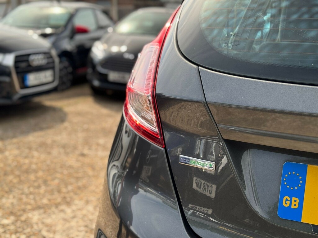 Ford Fiesta 1.0 Ecoboost Titanium Red #52
