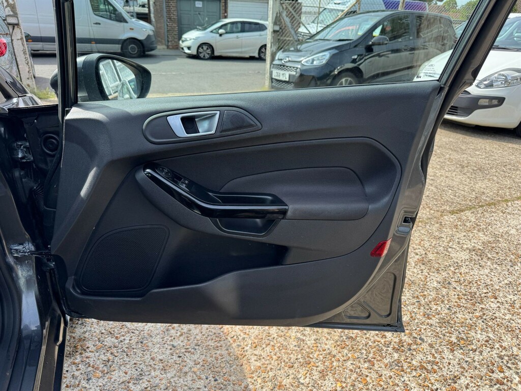 Ford Fiesta 1.0 Ecoboost Titanium Red #34