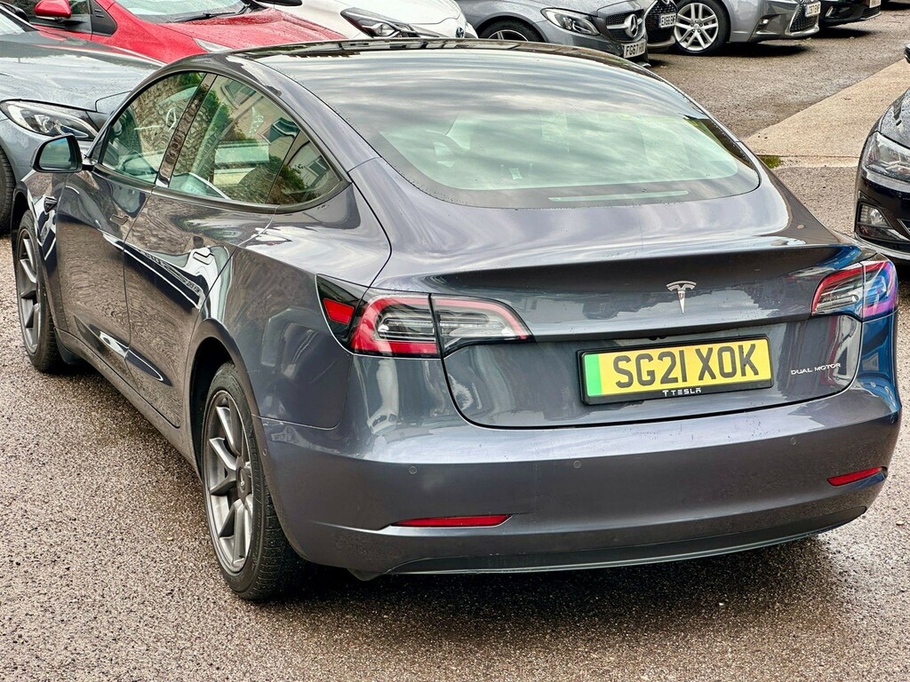 Tesla Model 3 Saloon Grey #4