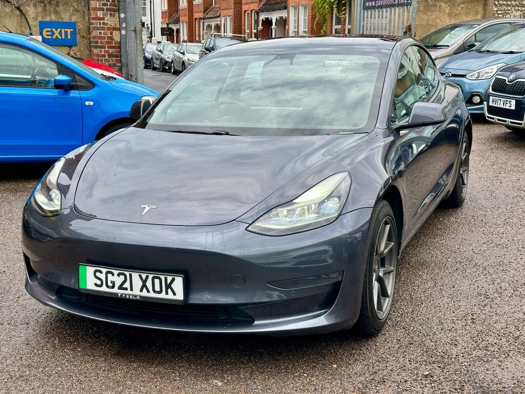 Tesla Model 3 Saloon Grey #3