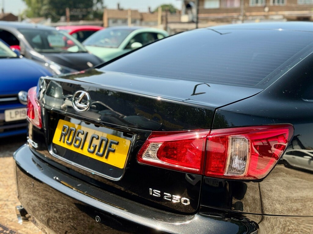 Lexus IS 2.5 250 Se-i 205 Bhp White #61