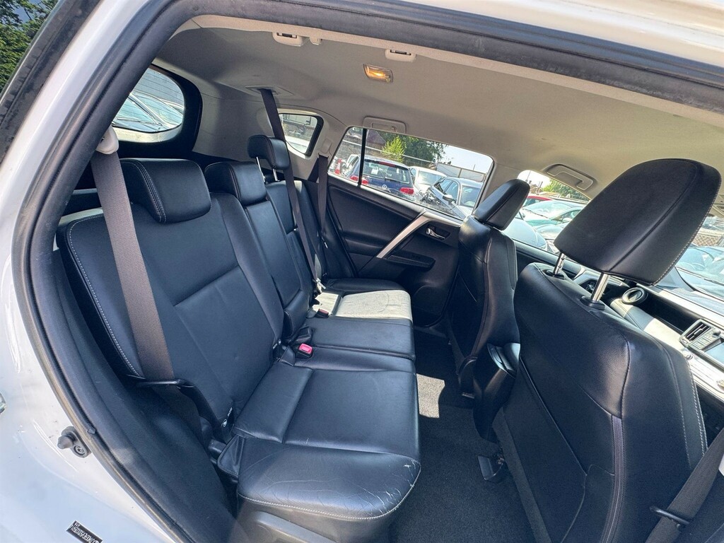 Toyota Rav 4 2.0 D Icon 4Wd Red #29