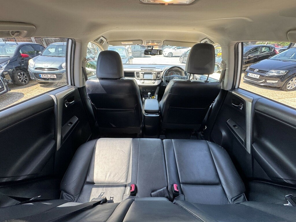Toyota Rav 4 2.0 D Icon 4Wd Red #32