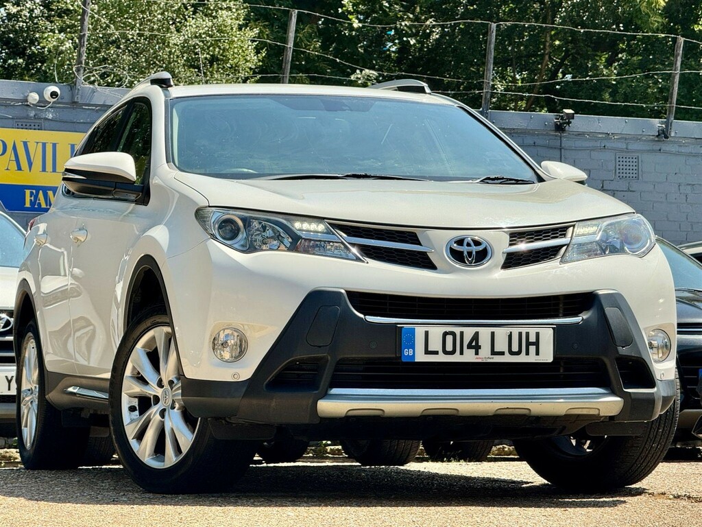 Toyota Rav 4 Suv White #5