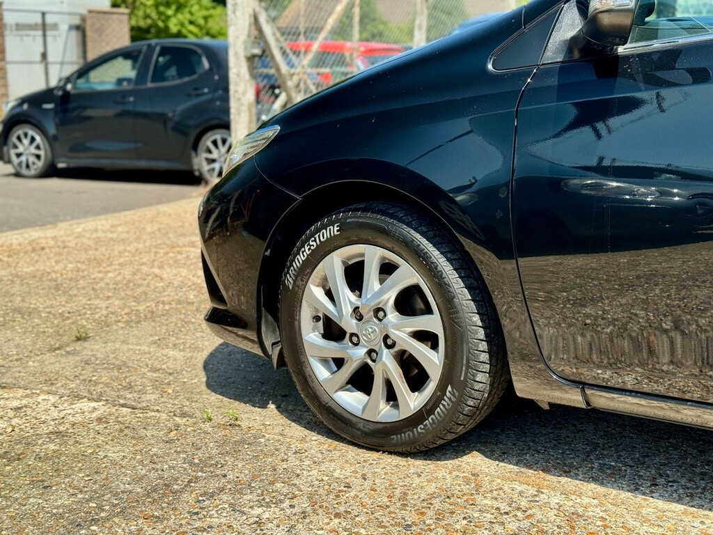 Toyota Auris D-4d Active Black #37