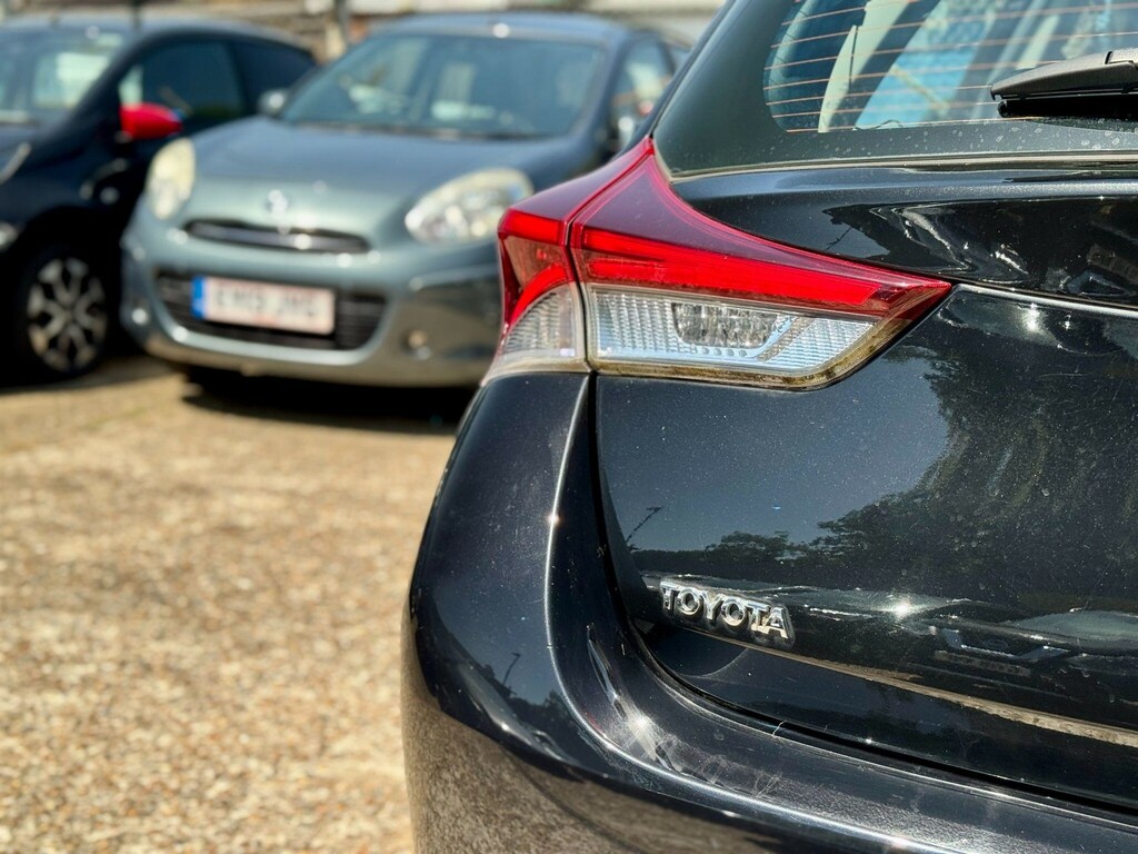 Toyota Auris D-4d Active Black #65