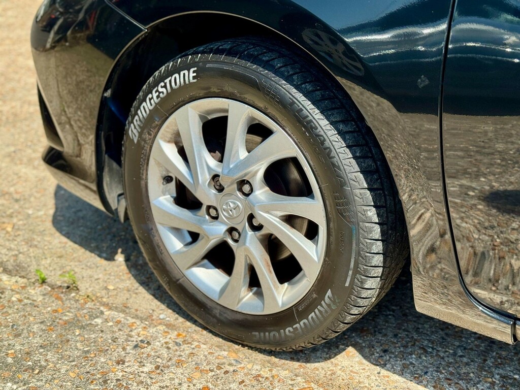 Toyota Auris D-4d Active Black #39