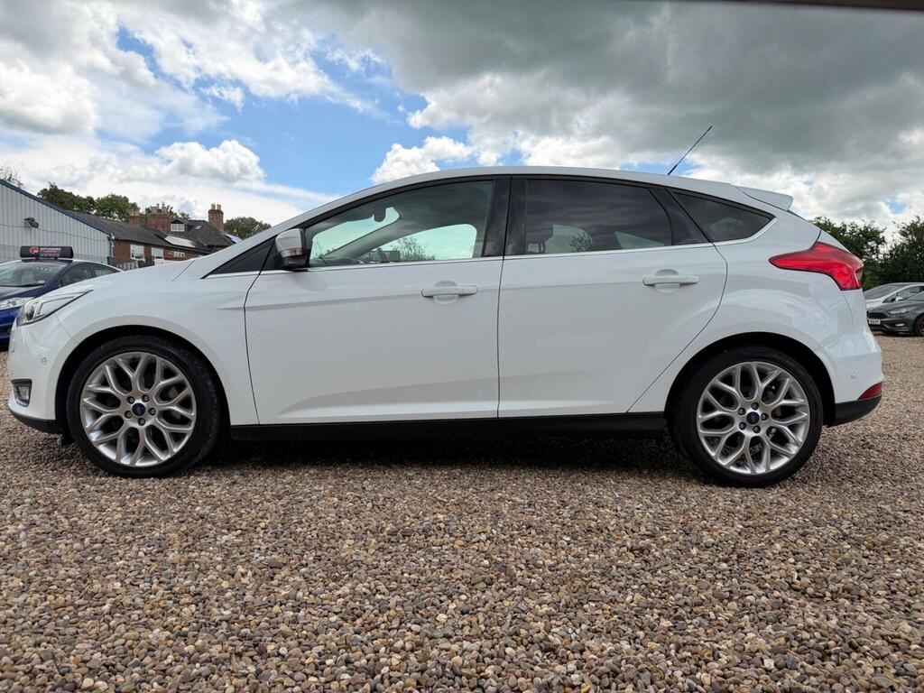Ford Focus Hatchback 1.5T Ecoboost Titanium X Euro 6 Ss White #6