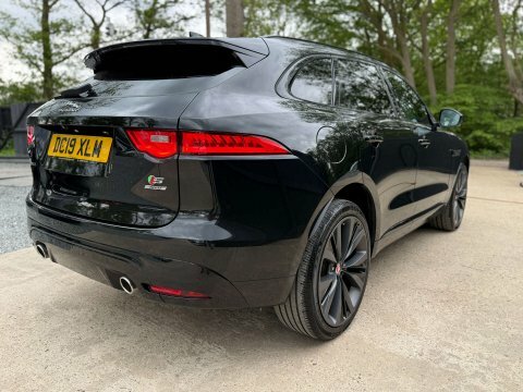 Jaguar F-Pace 3.0 F-pace S DC19XLM Black #5