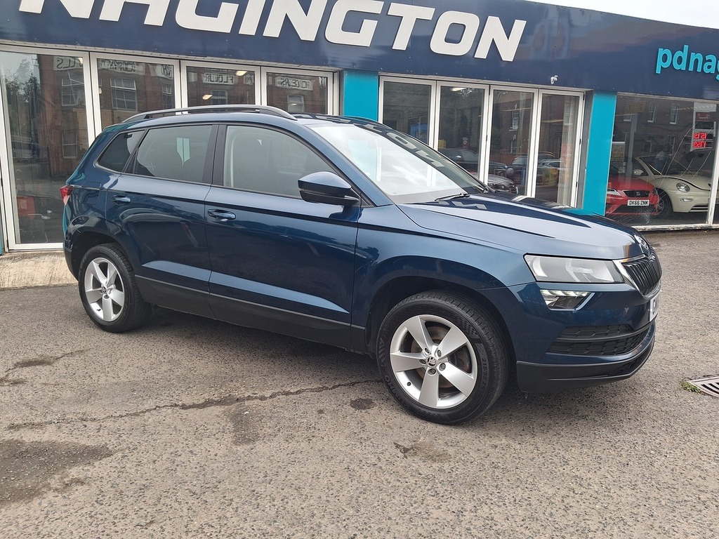 Skoda Karoq 1.6 Tdi Se Suv Euro 6 Ss 115 GM18YHZ Blue #4