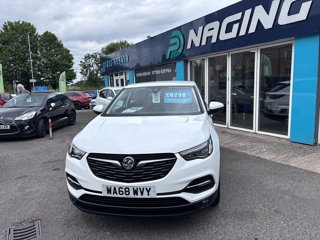 Vauxhall Grandland X Turbo Se White