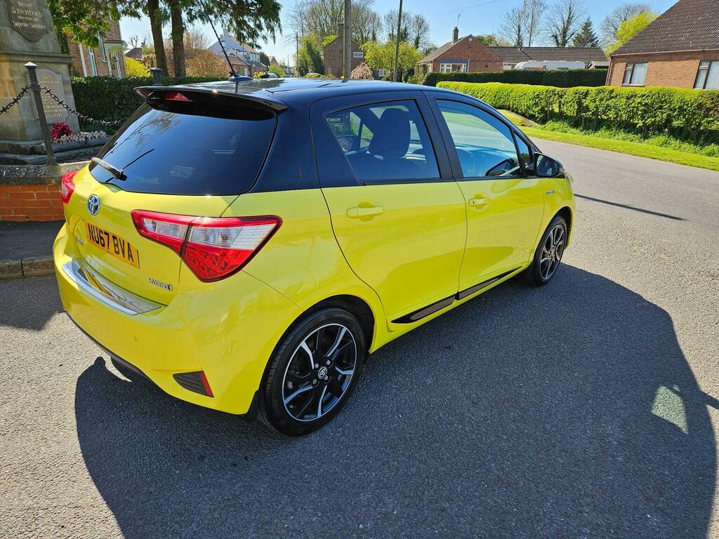 Toyota Yaris Hatchback 1.5 Vvt-h Yellow Bi-tone Limited Edition Yellow #6