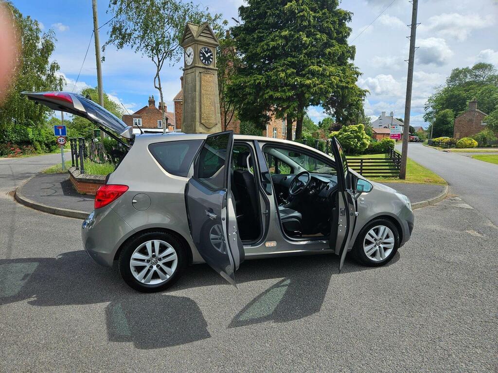 Vauxhall Meriva Mpv 1.7 Cdti Se Euro 5 201111 Brown #3