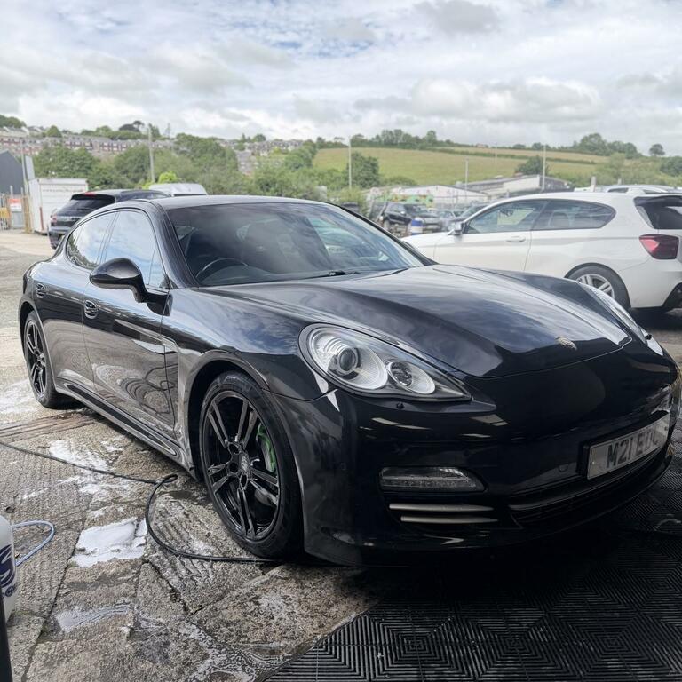 Porsche Panamera 3.0 D V6 Platinum Edition Black #3