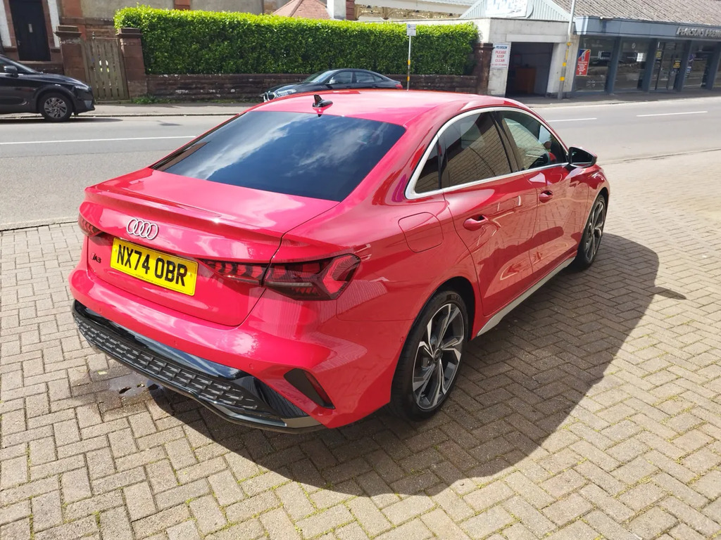 Audi A3 1.5 30 Tfsi S-line Facelift NX74OBR Red #4