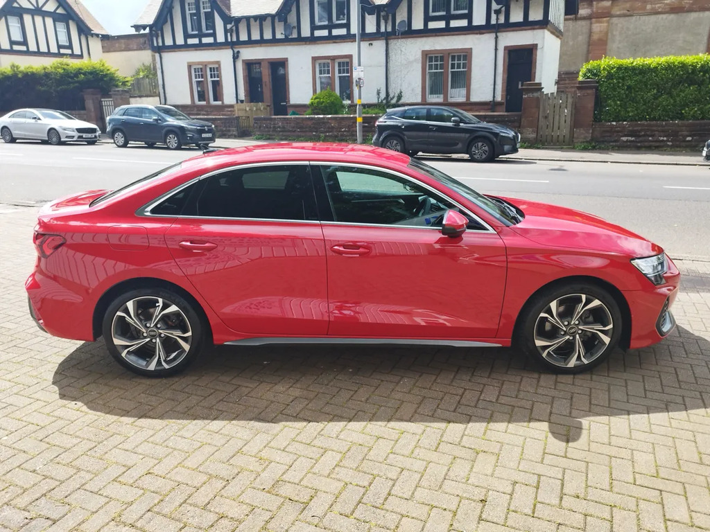 Audi A3 1.5 30 Tfsi S-line Facelift NX74OBR Red #3