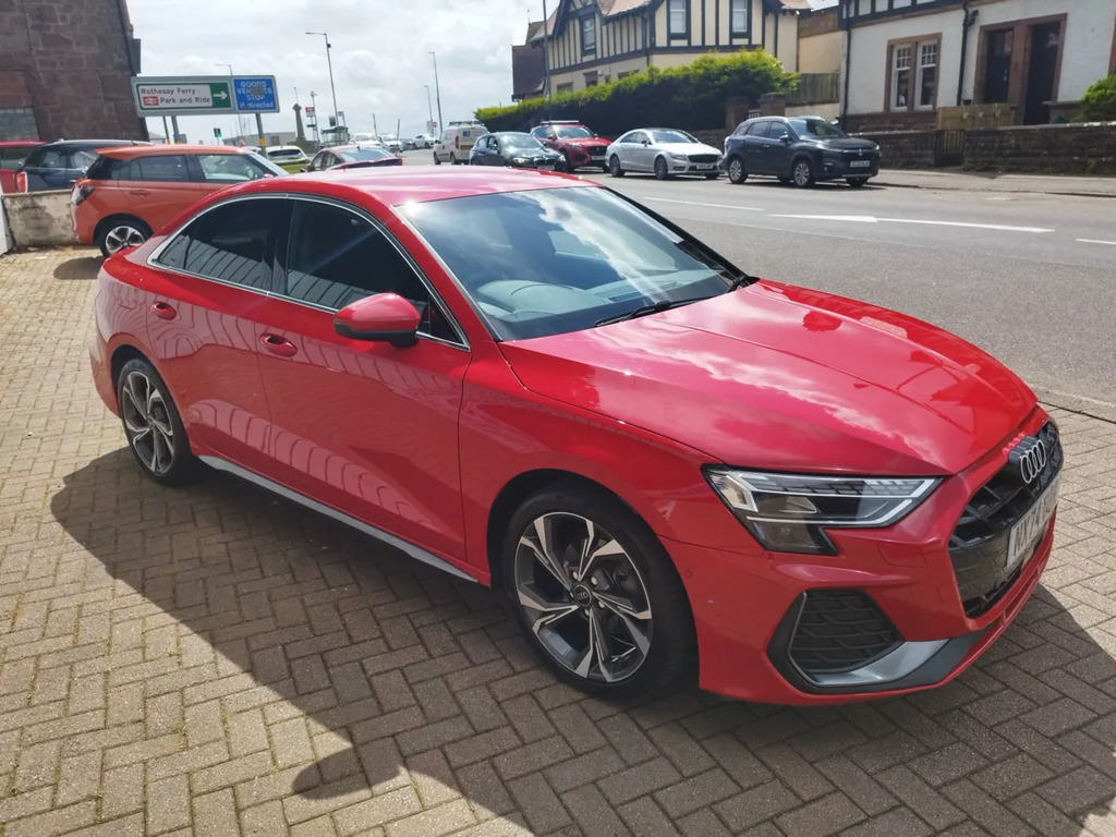 Audi A3 1.5 30 Tfsi S-line Facelift NX74OBR Red #2